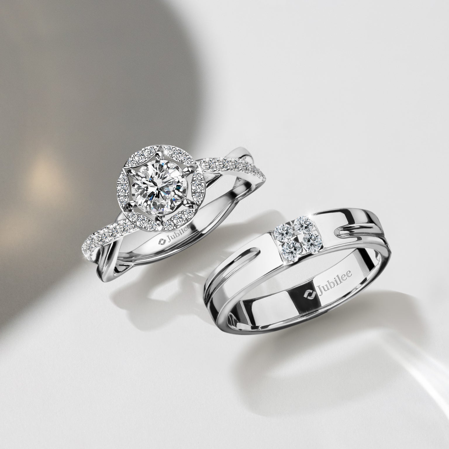 แหวนเพชร Sparkle Twist Halo Ring & Lifestyle Square Power Ring