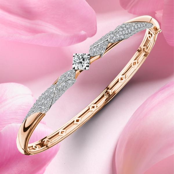 Love Blooming Diamond Bracelet (Certificate: GIA)