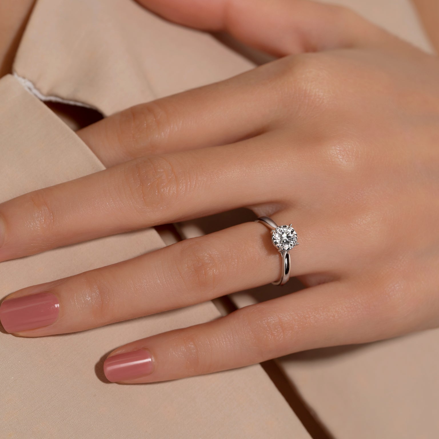 แหวนเพชร Brilliant Luxury Sparkler Ring (Certificate: GIA)