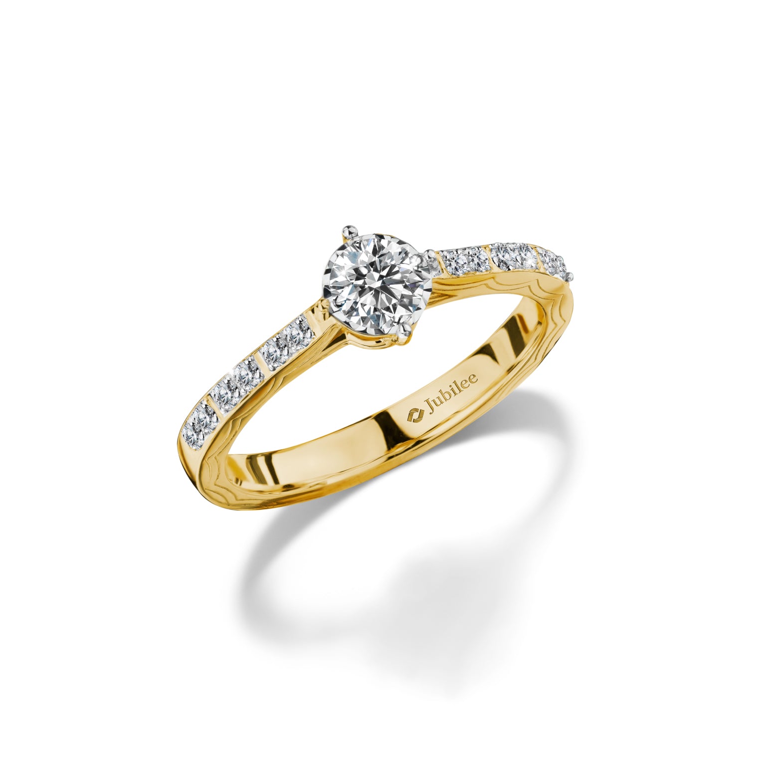 แหวนเพชร Dazzling Allure Ring