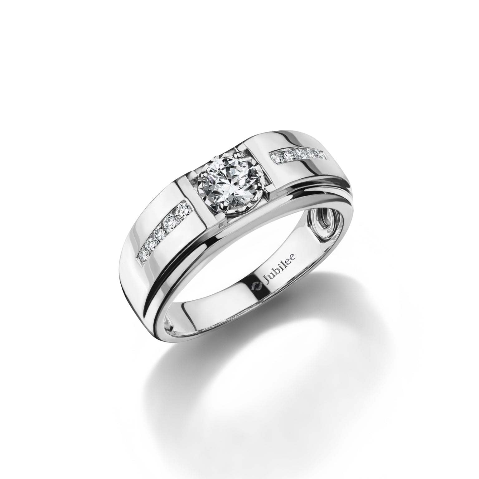 แหวนเพชร Defined Bond Elegance Ring
