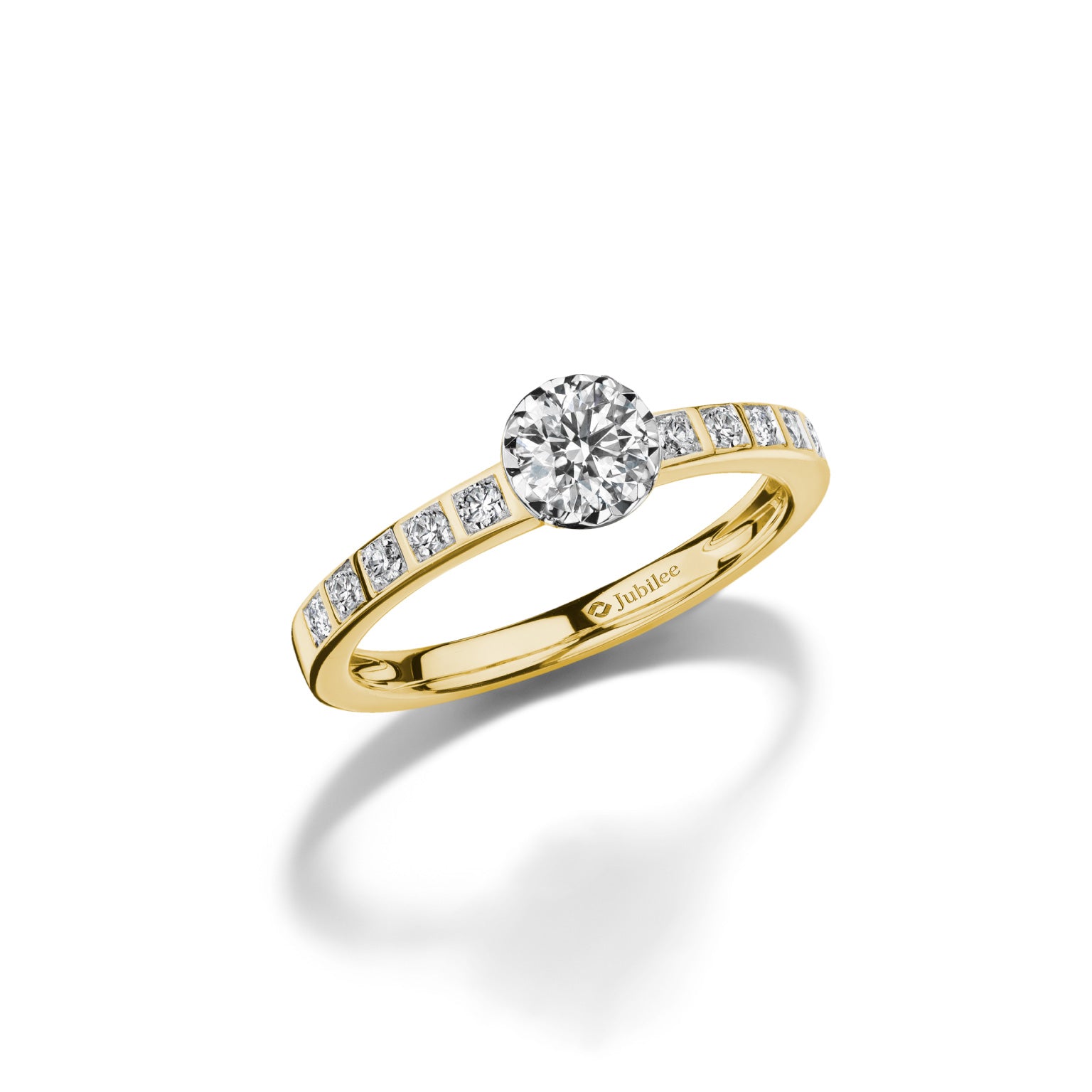 แหวนเพชร Delicate Solitaire Shimmer Ring