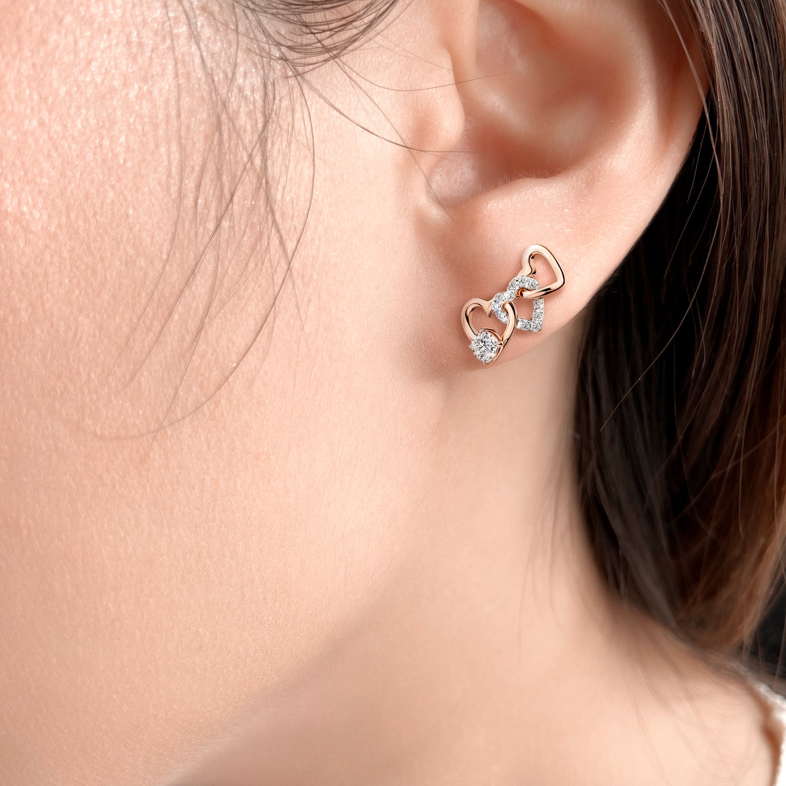 ต่างหูเพชร Jubilee Heart Double Happiness Earrings