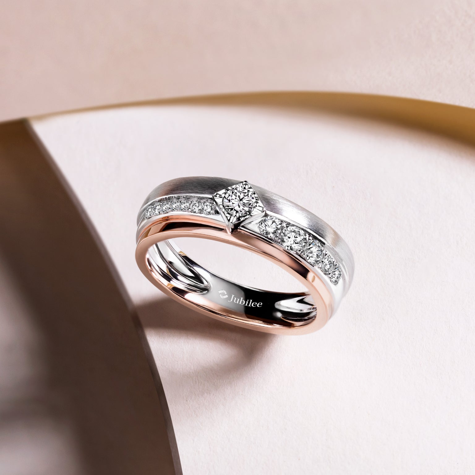 แหวนเพชร Love Blooming Passionaries Ring