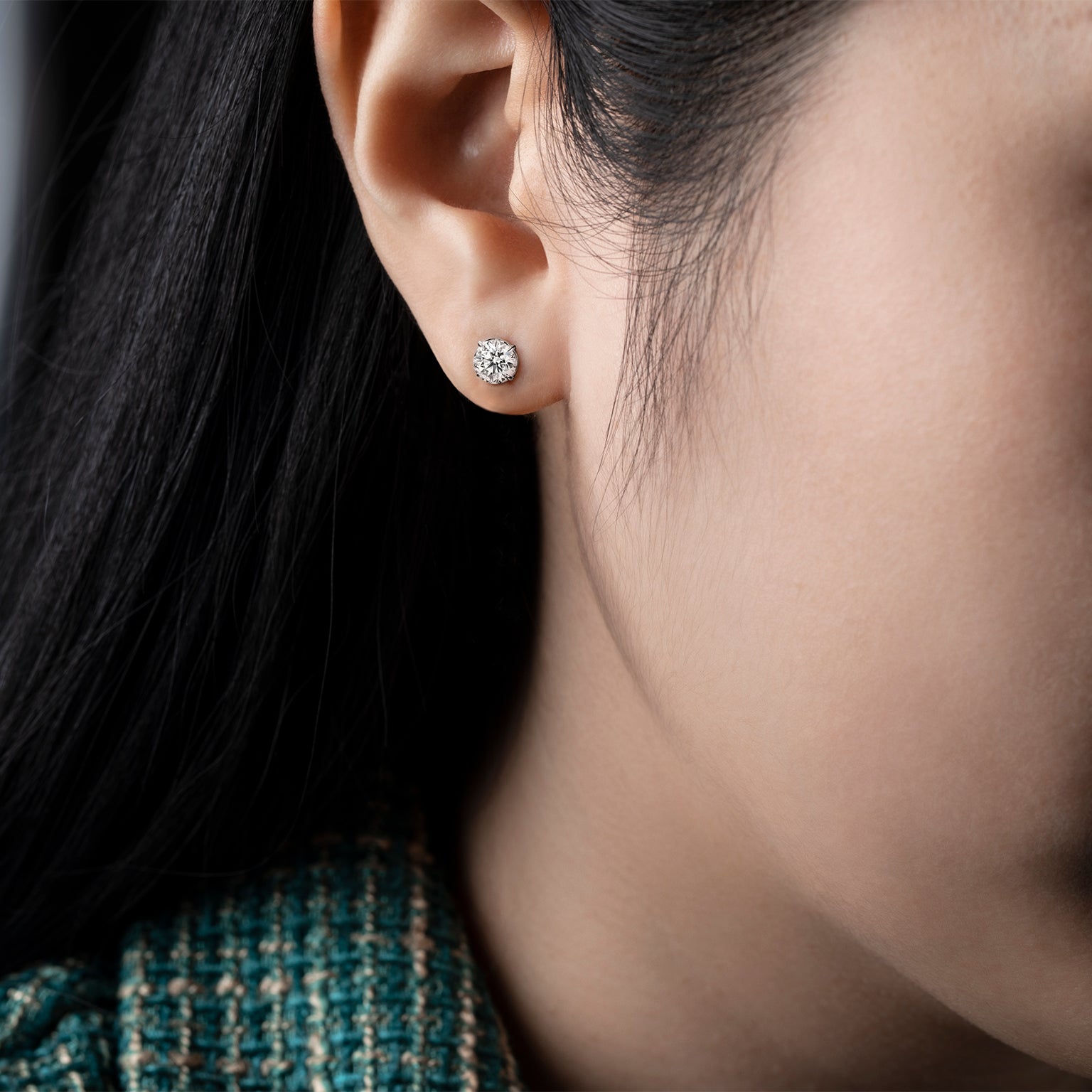 ต่างหูเพชร Eternal Shine Solitaire Earrings