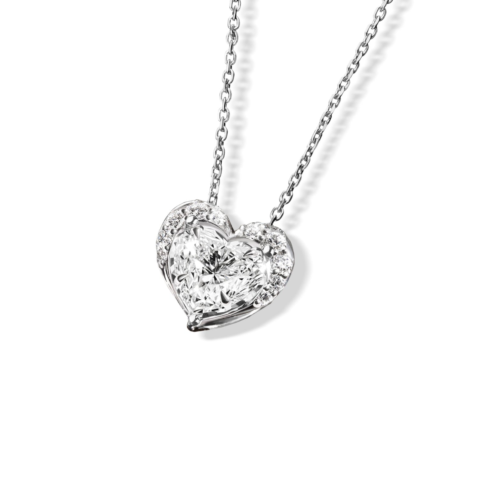 จี้เพชร Refined Romance: Unique Heart Pendant