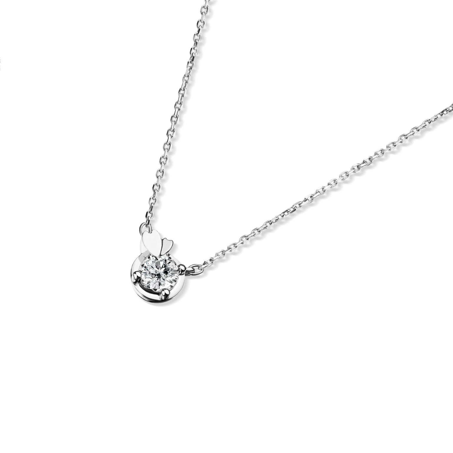จี้เพชรพร้อมสร้อยคออิตาลี Beloved Brilliance: The Heart Emblem Pendant with Chain
