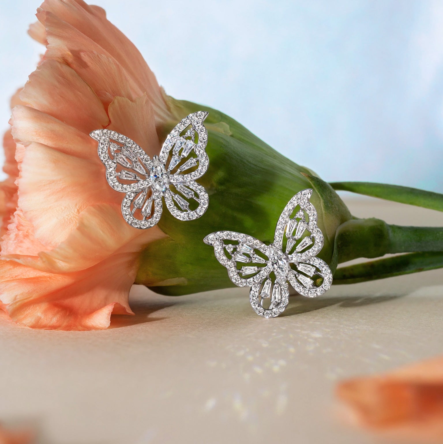 ต่างหูเพชร Petite Butterfly Glimmer Earrings