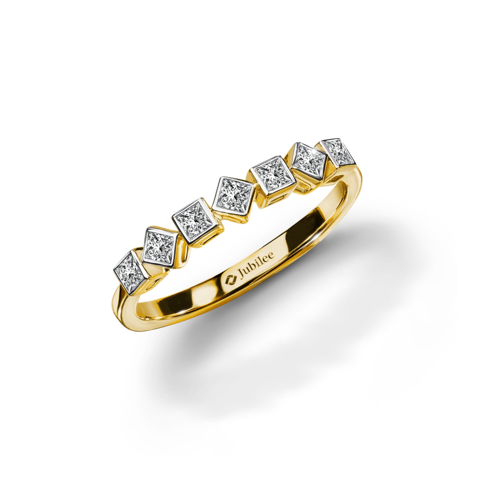 แหวนเพชร Princess Cut Diamond Line Ring