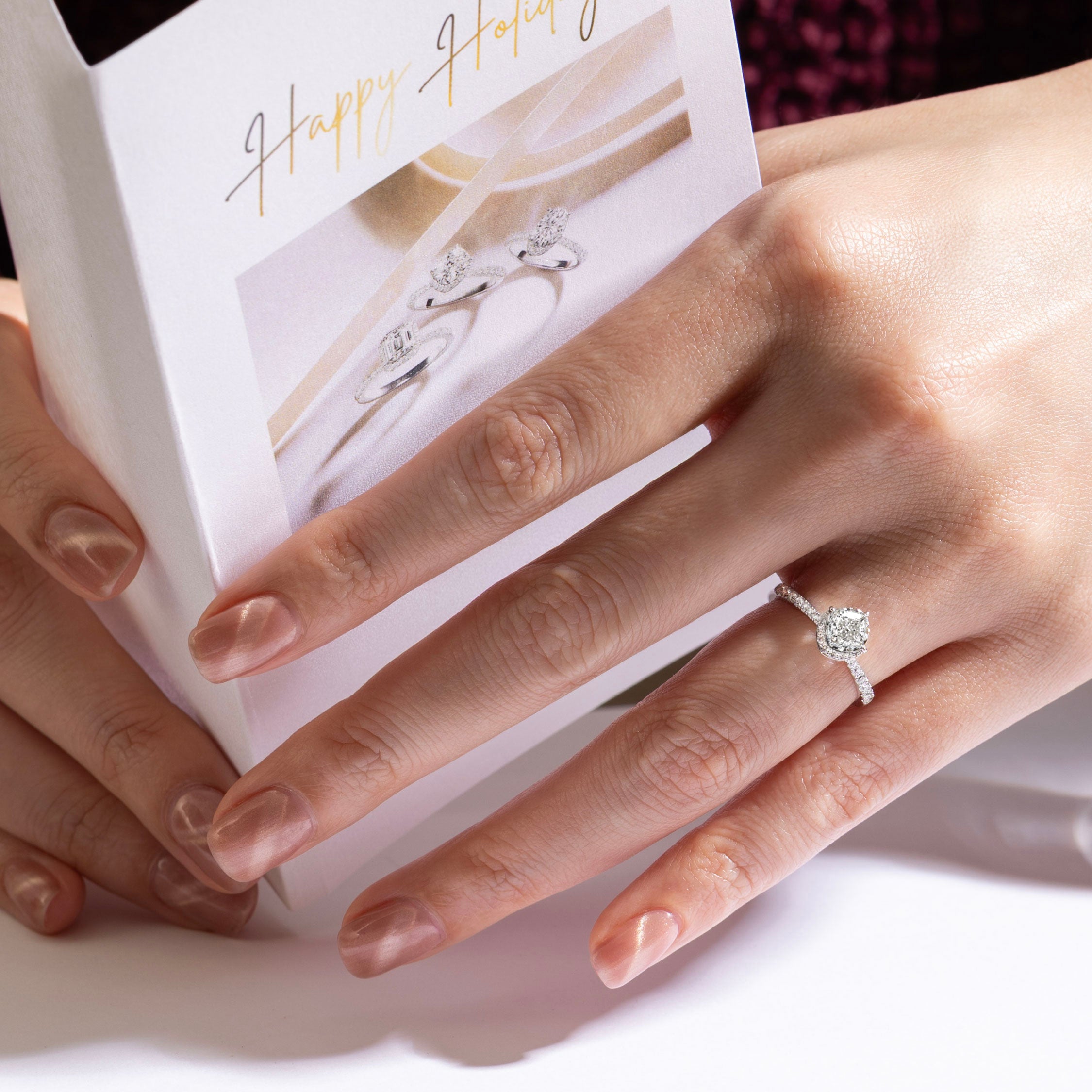 แหวนเพชร Radiant Me: Cushion Belle Ring