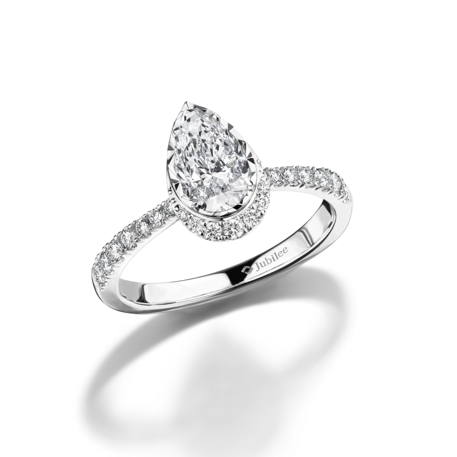 แหวนเพชร Radiant Me: The Pear-fect Glow Ring