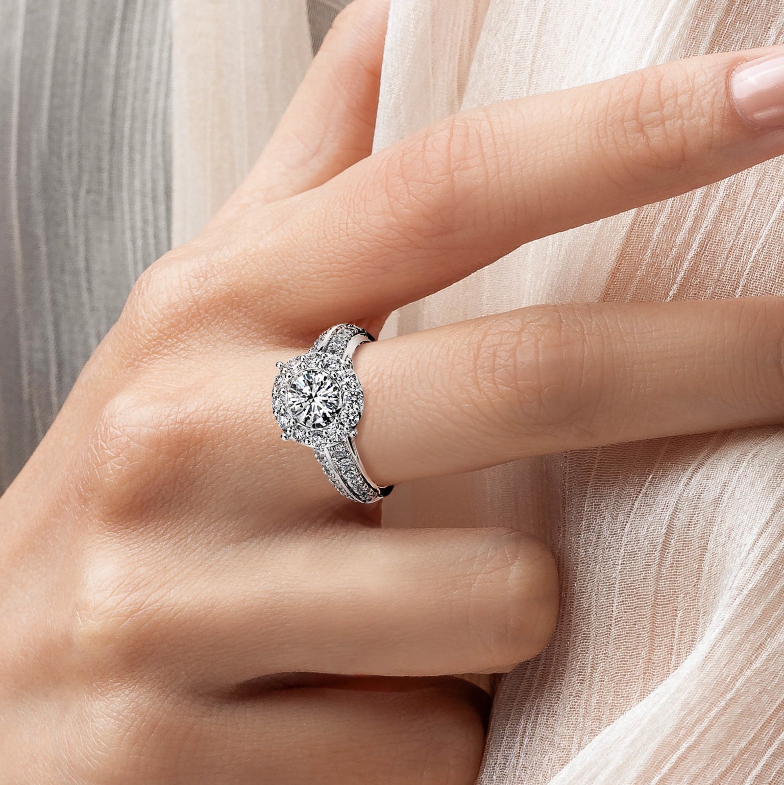 Radiant Halo Twinkle Ring