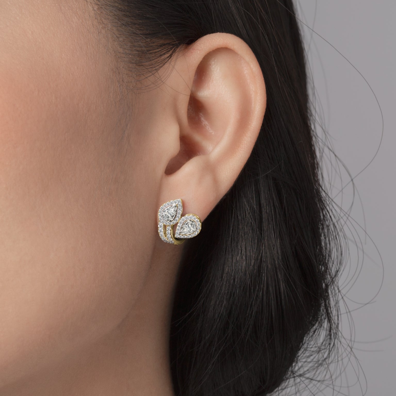 ต่างหูเพชร Radiant Leaflight Earrings
