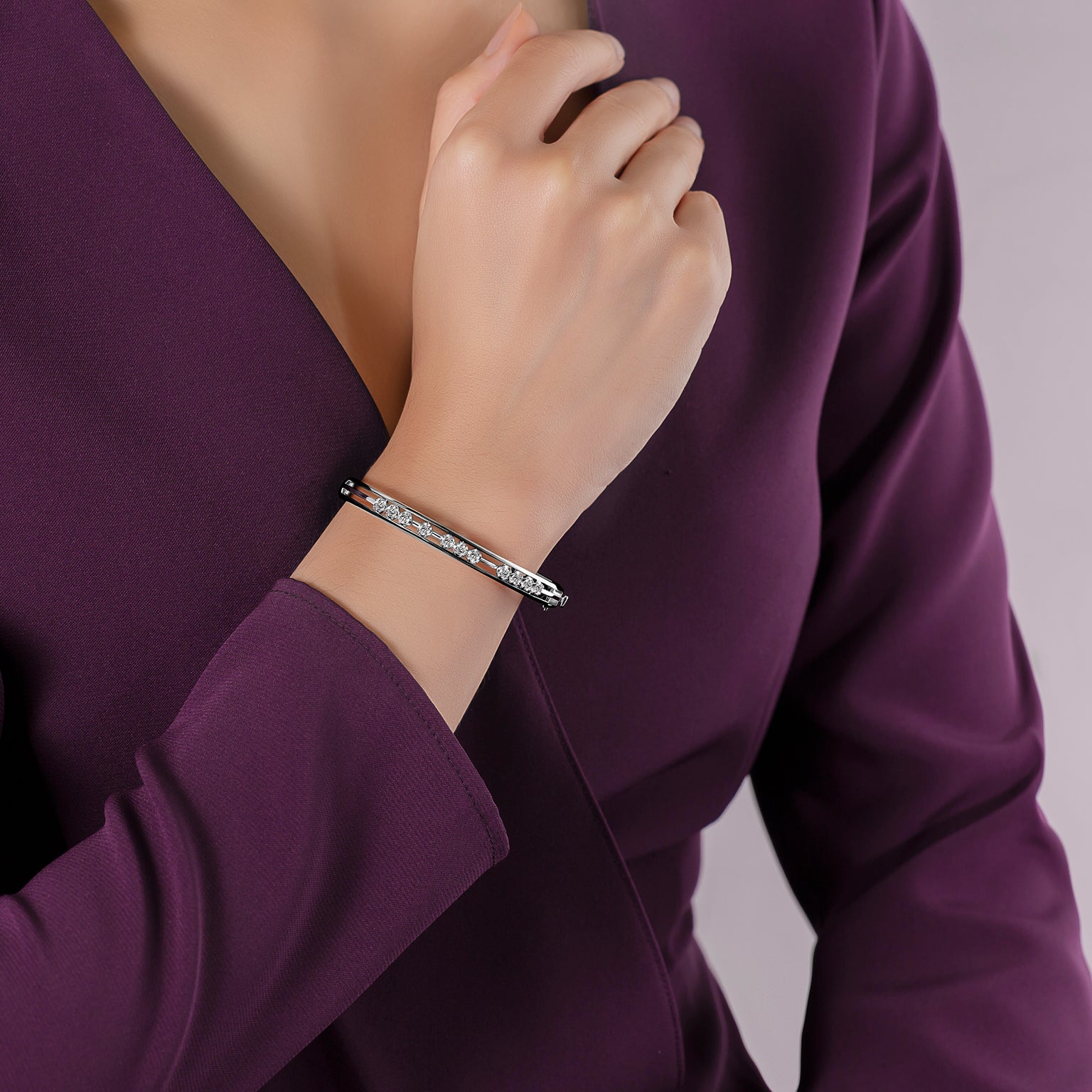 Shooting Stars Dancing Diamond Bangle