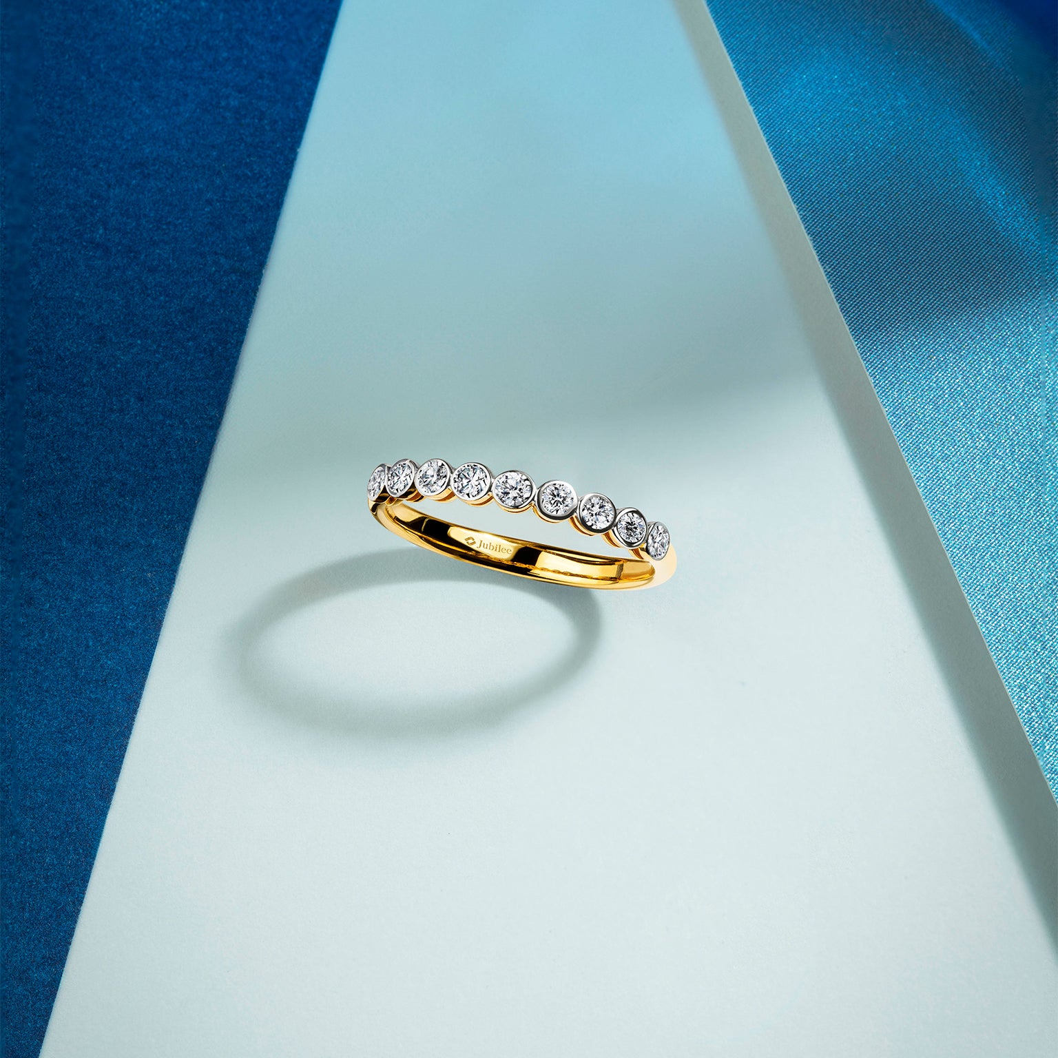 แหวนเพชร Atelier Eternal Line Ring