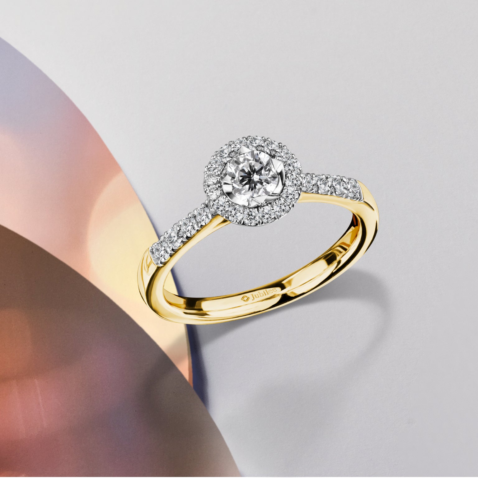 แหวนเพชร Solitaire Halo Line Ring