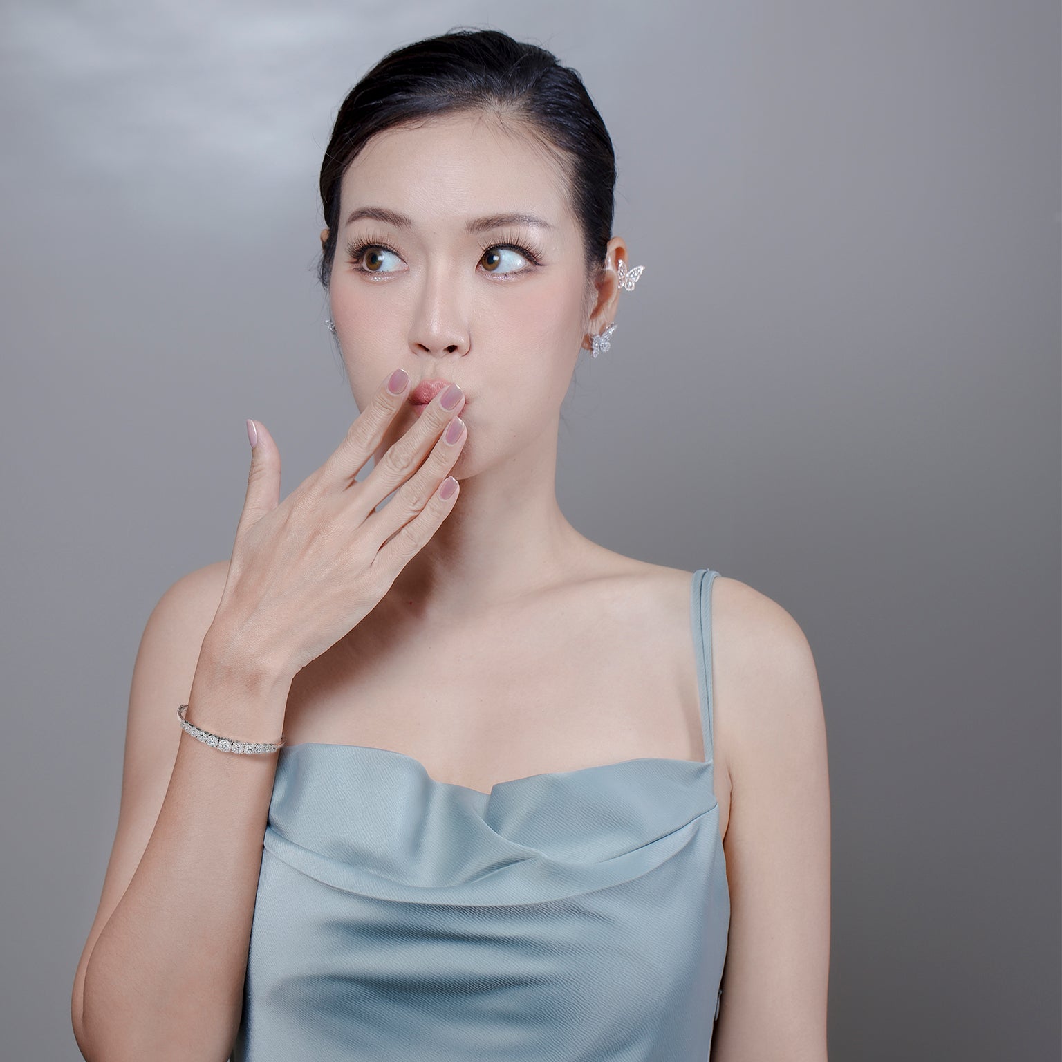 กำไลข้อมือเพชร Sparkle Diamond Line Gleam Bangle