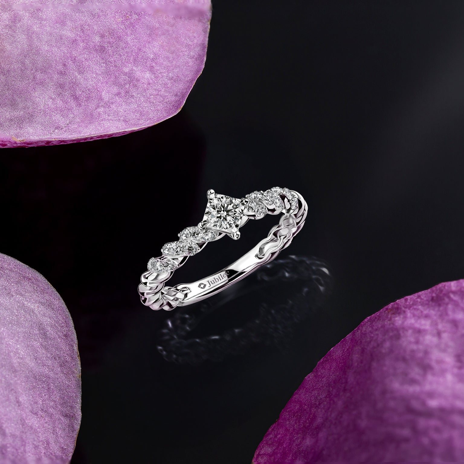 แหวนเพชร Starlight Halo Ring