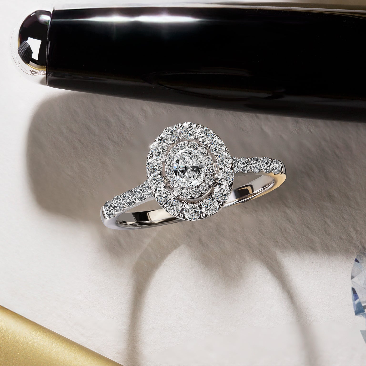 แหวนเพชร The Promise Oval Halo Diamond Ring