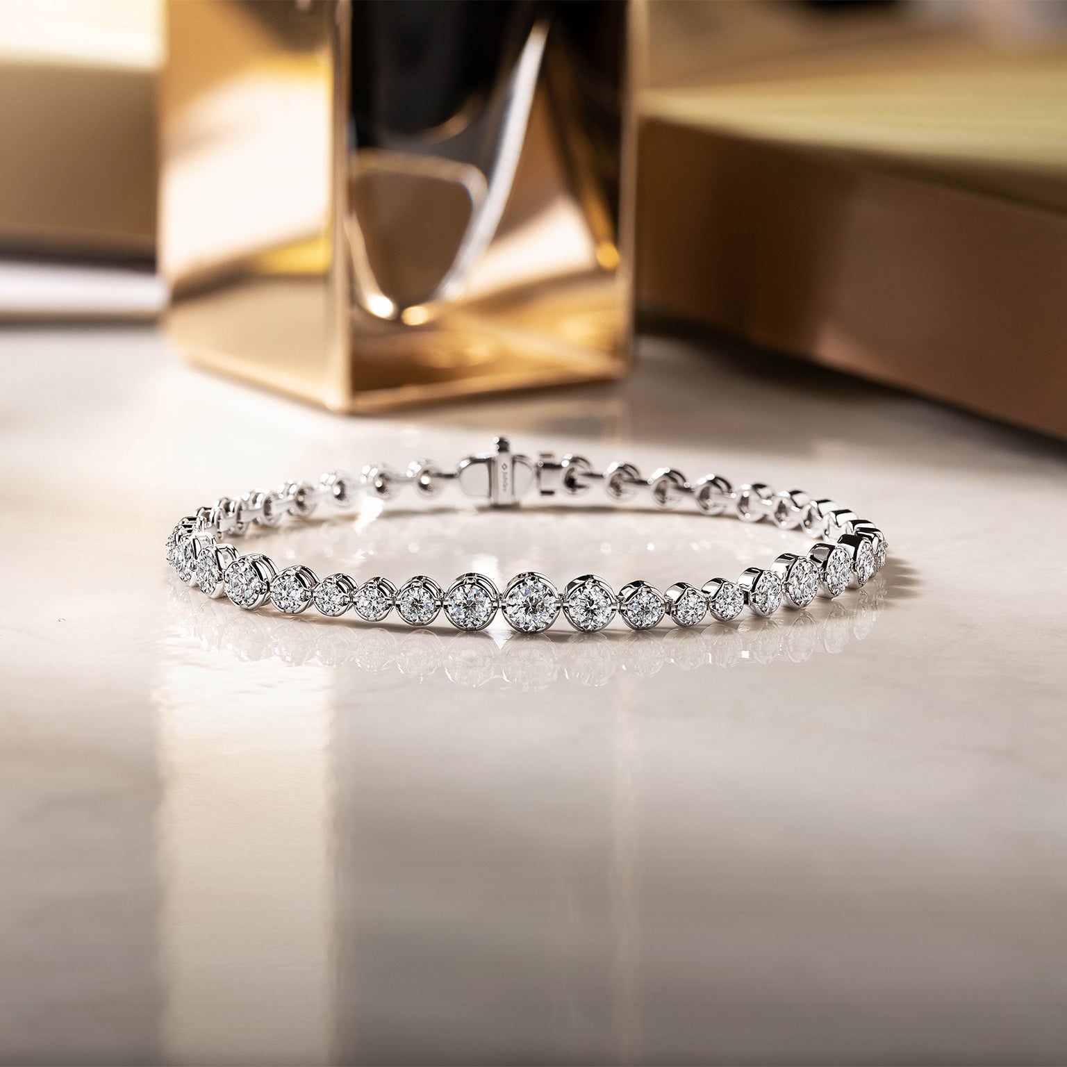 สร้อยข้อมือเพชร The Serene Symphony Diamondline Bracelet
