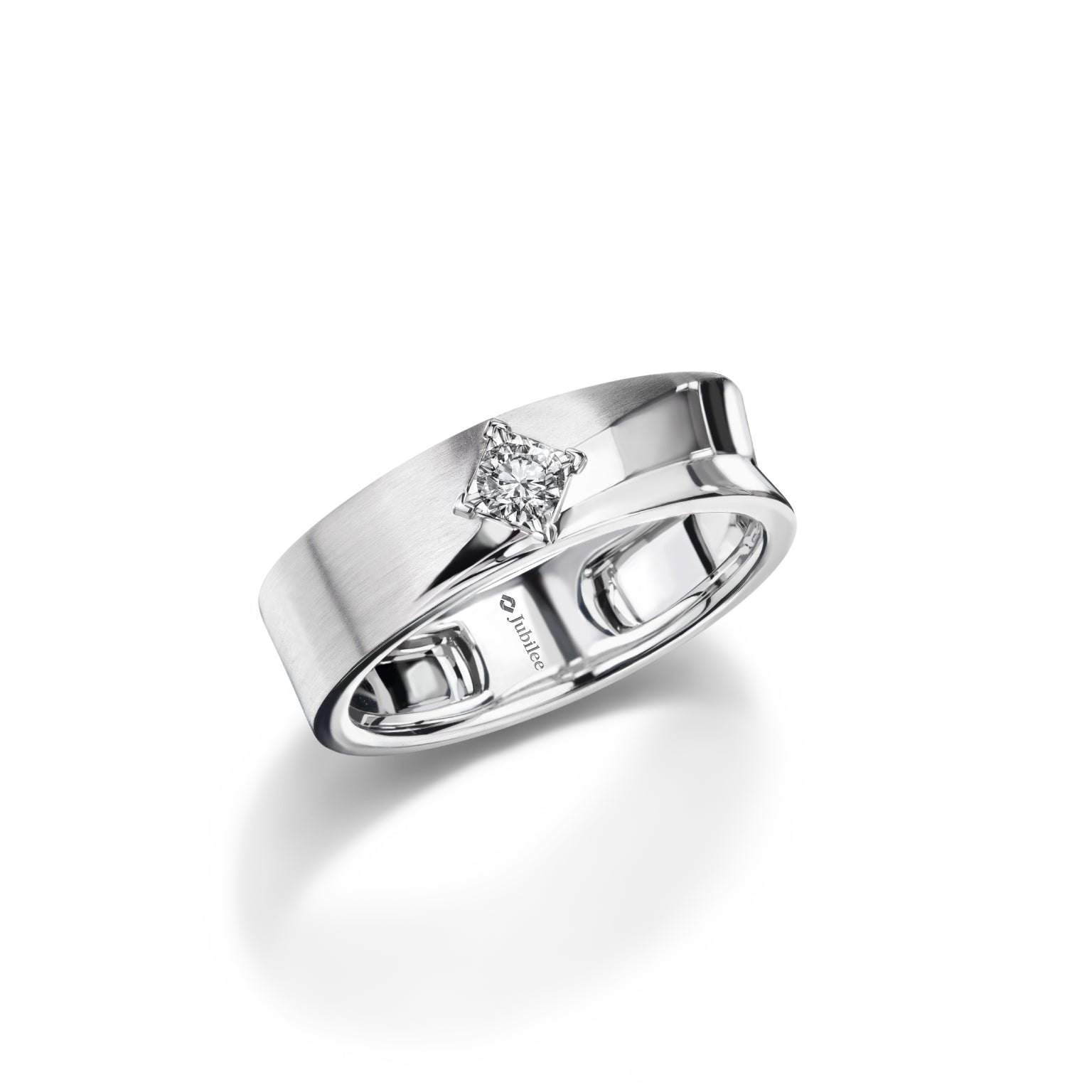 แหวนเพชร Voyage of Heart Diamond Ring