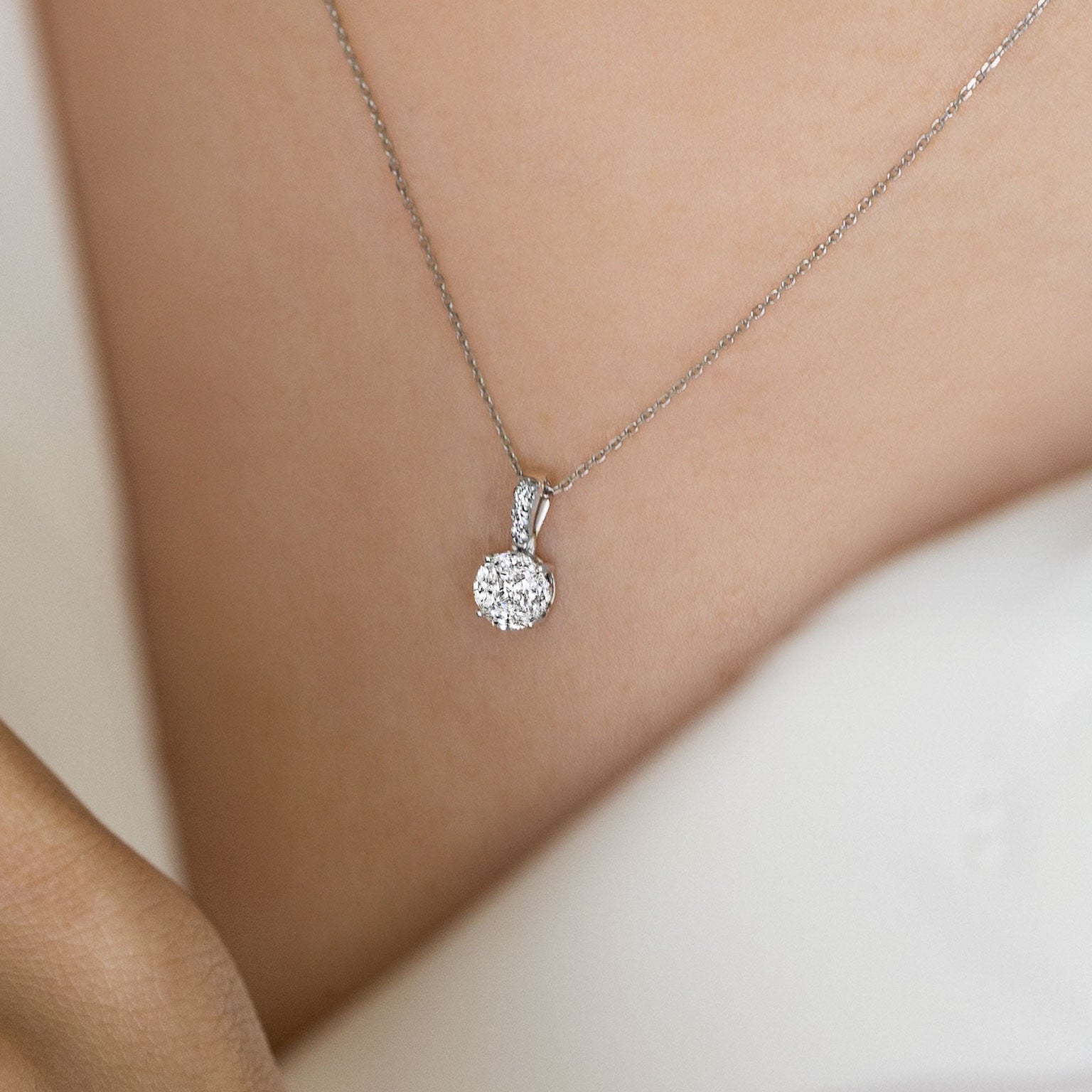 จี้เพชร Glistening Enchanted Pendant