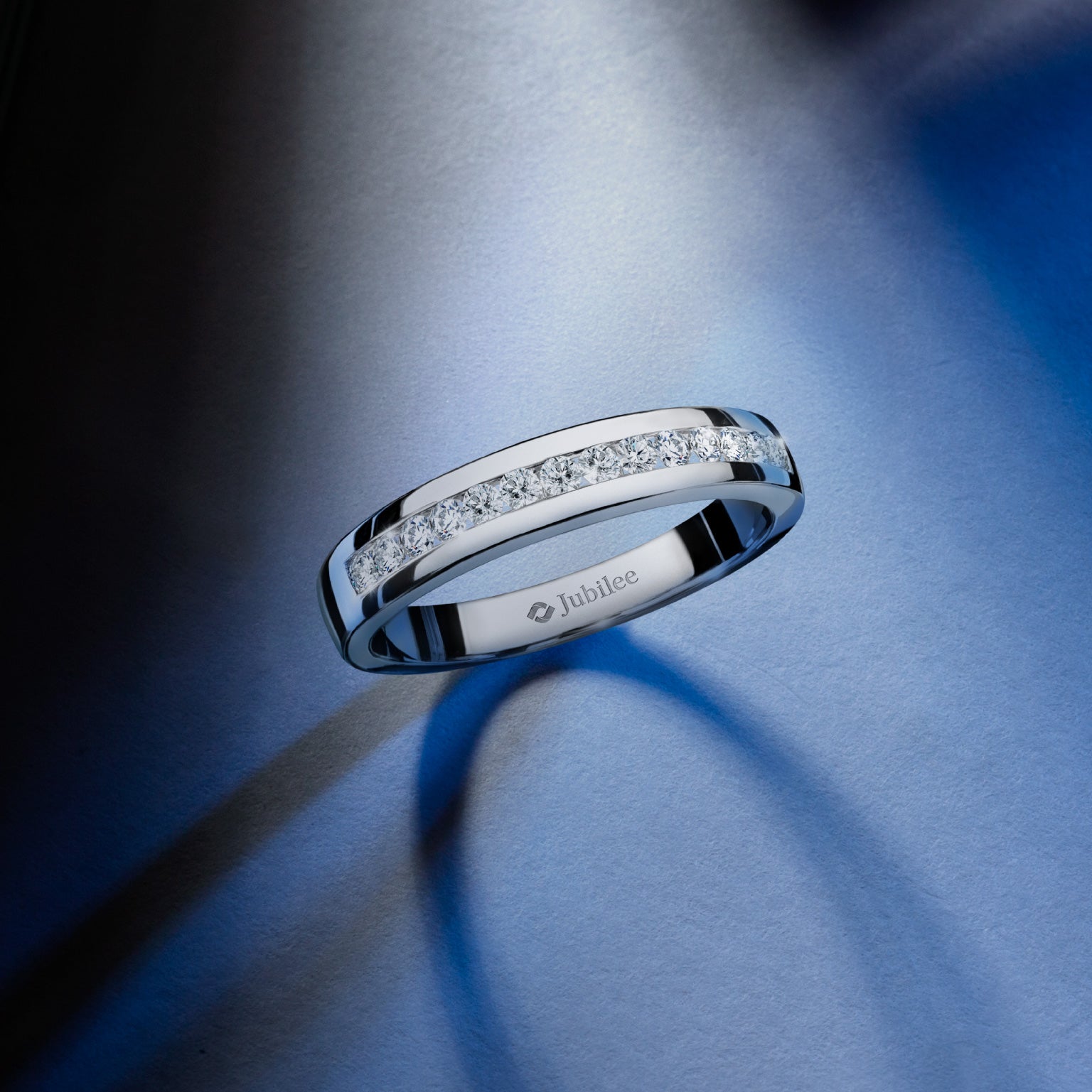 A Parallel Narrow Diamond Line Band Ring