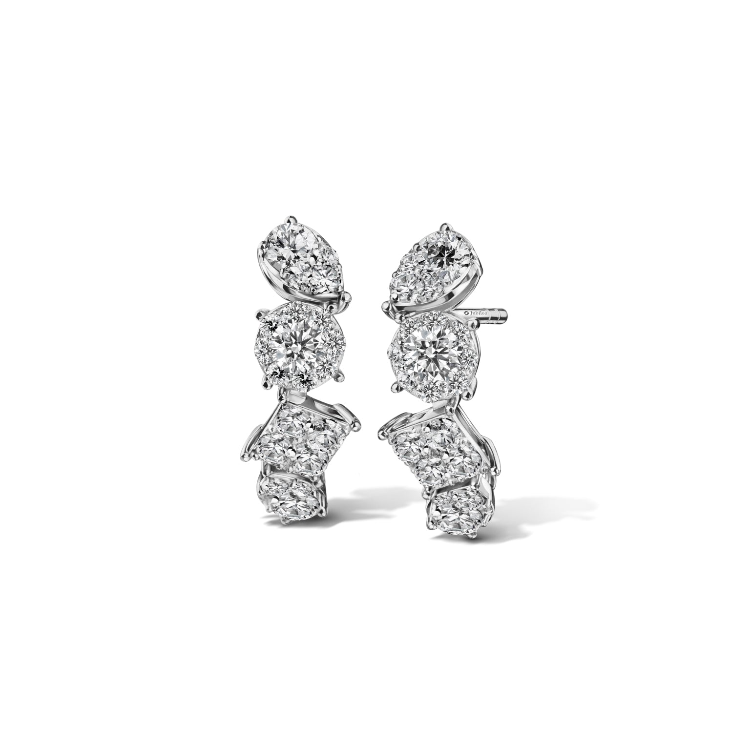 ต่างหูเพชร Elegant Charm Lustre Earrings