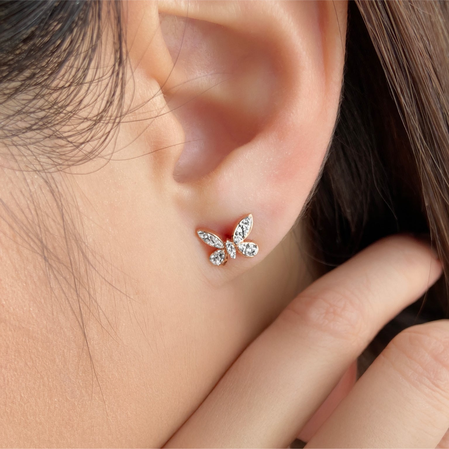 ต่างหูเพชร Gentle Butterfly Earrings