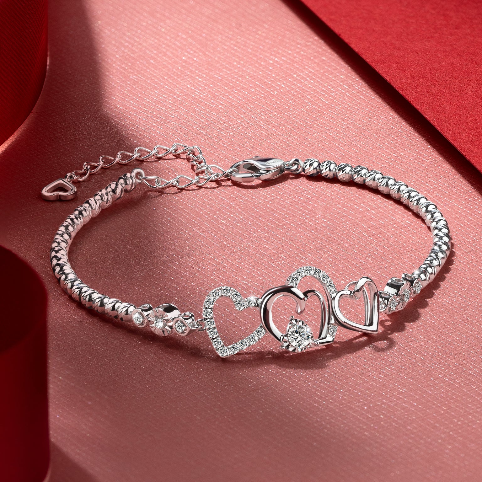 สร้อยข้อมือเพชร Jubilee Heart Love Locket Bracelet