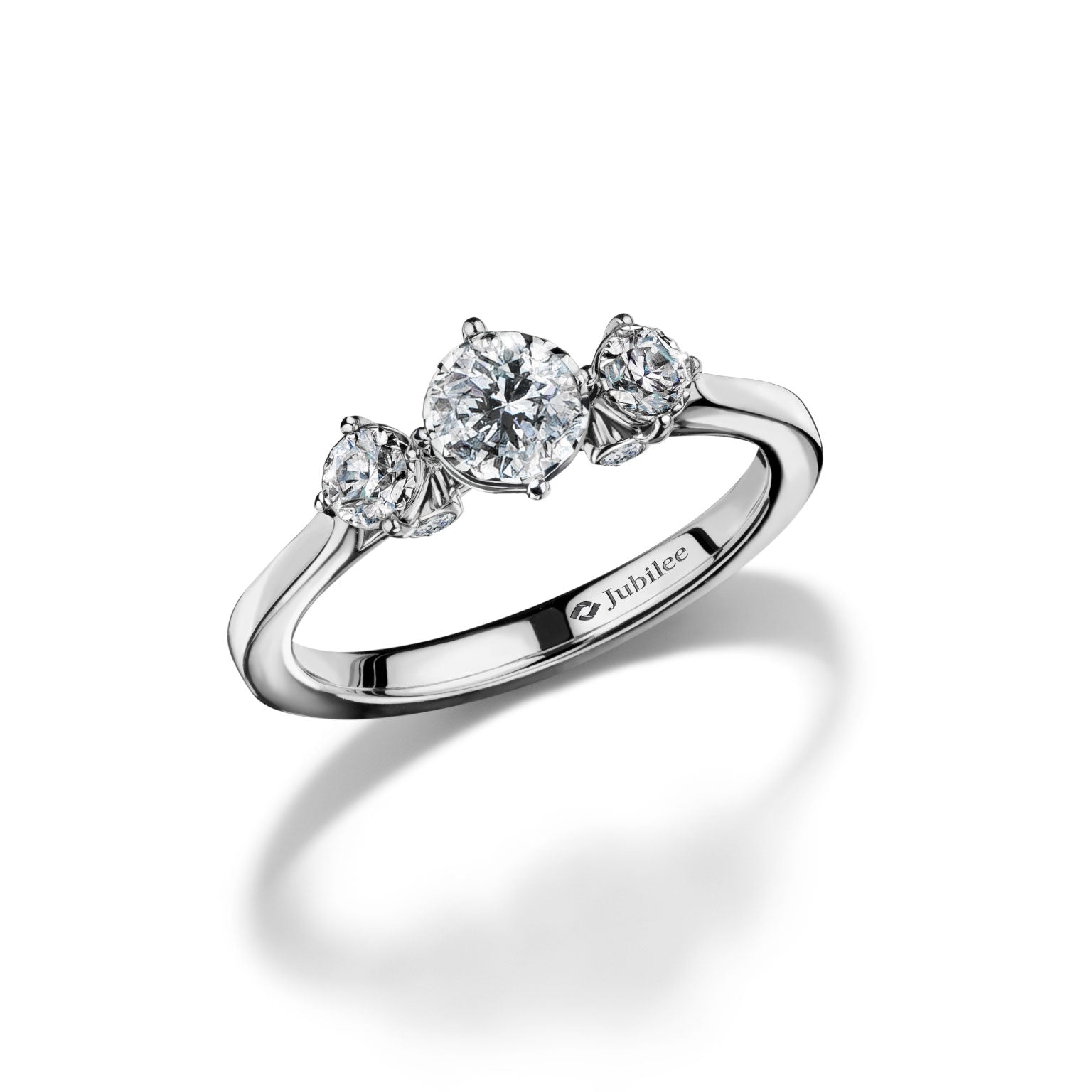 แหวนเพชร Mini Gravity of Love Solitaire Diamond Ring (Certificate: GIA)