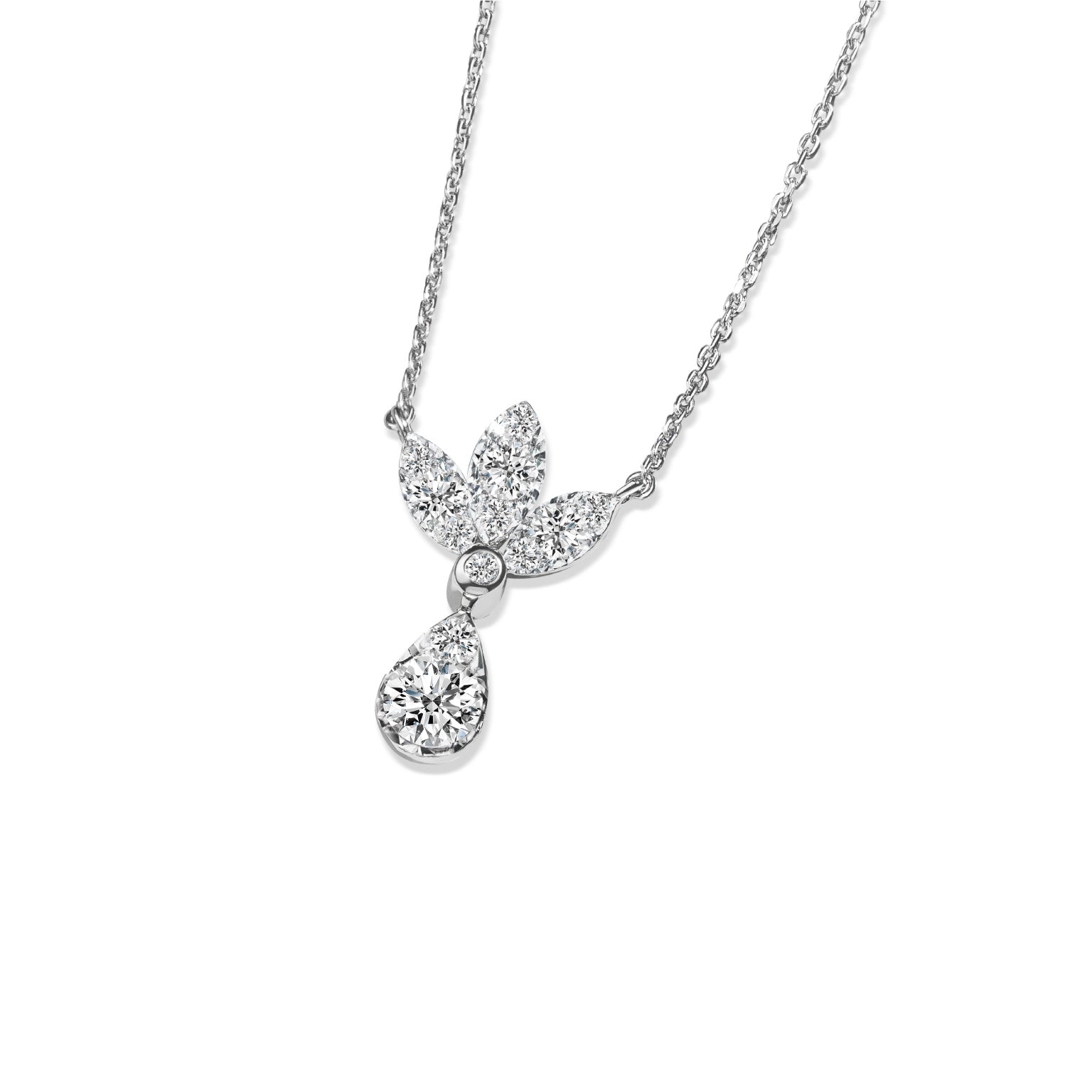 จี้เพชรพร้อมสร้อยคออิตาลี Victorious Bloom Triple Petal Pendant with Chain