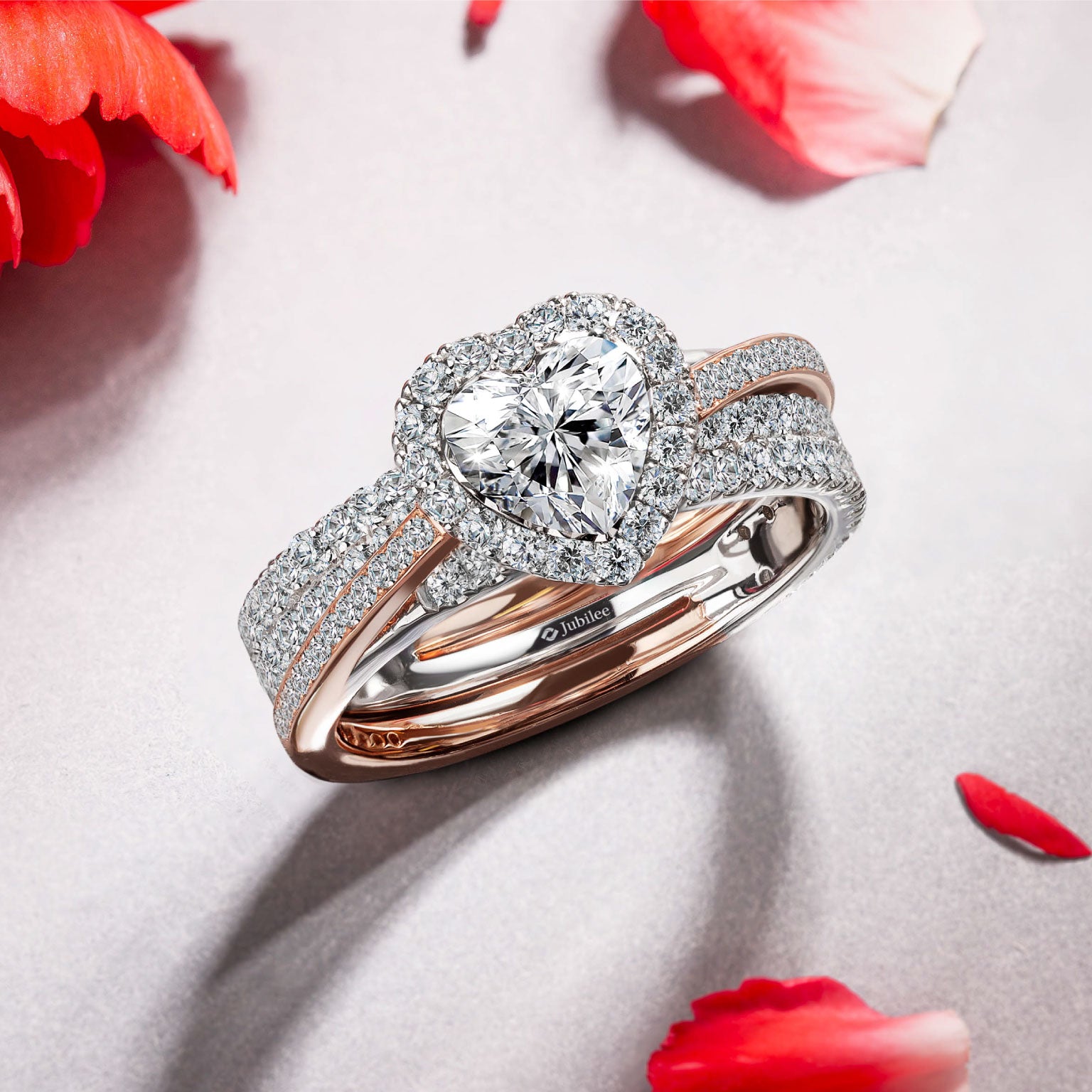 แหวนเพชร The Excellence of Timeless Heartbeat Ring