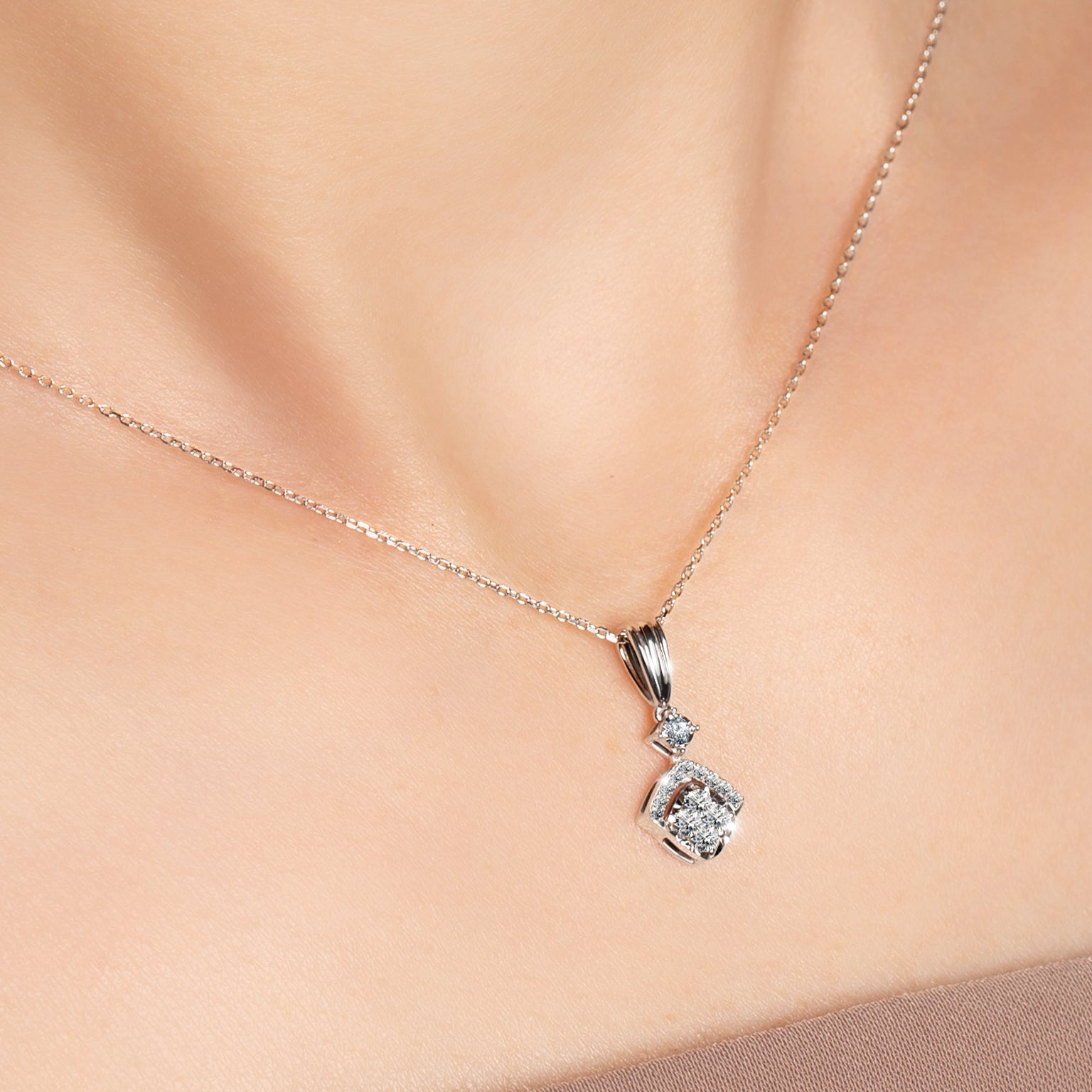 จี้เพชร The Trapezium Pendant