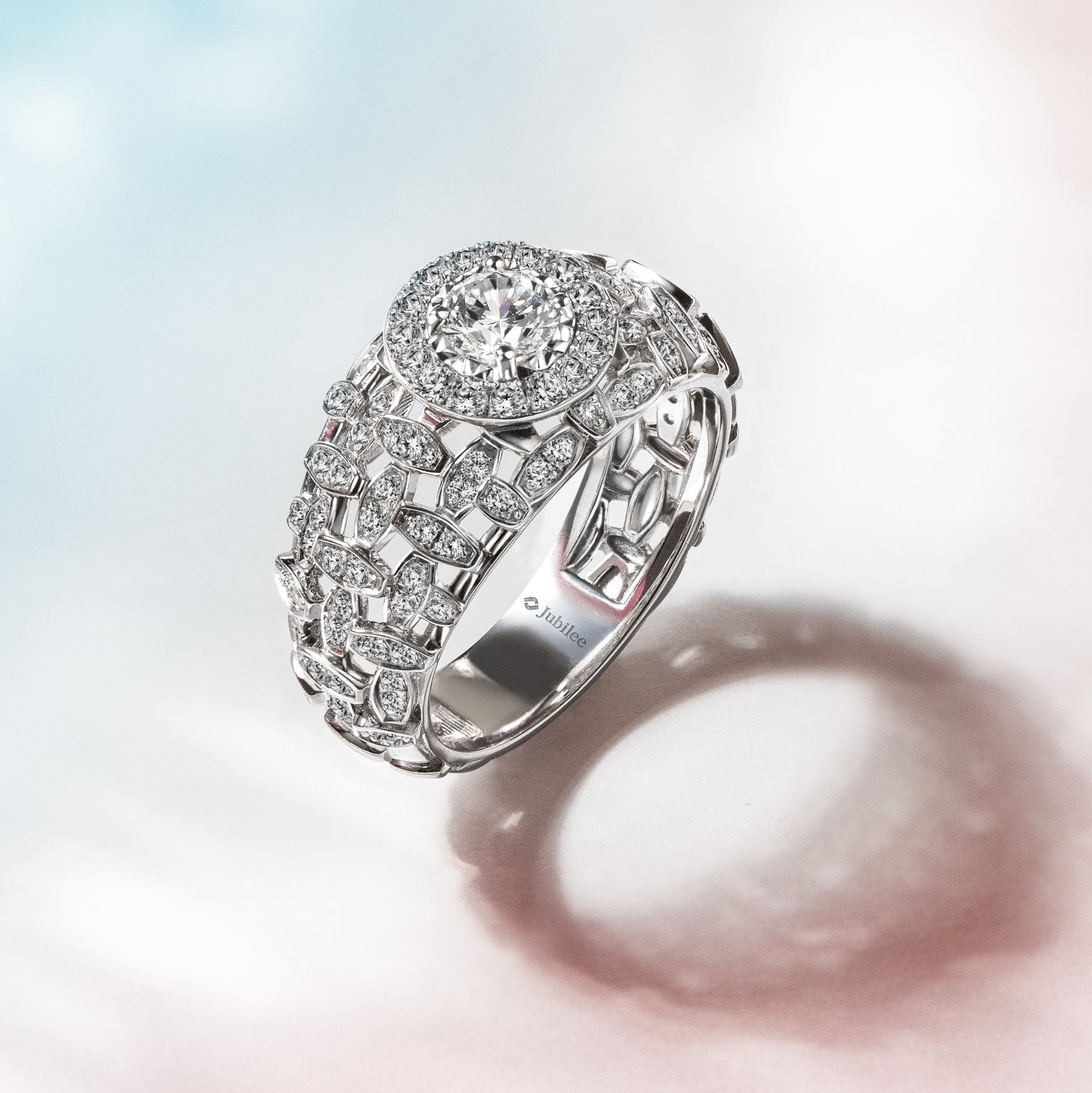 แหวนเพชร Treillage Glam Halo Ring