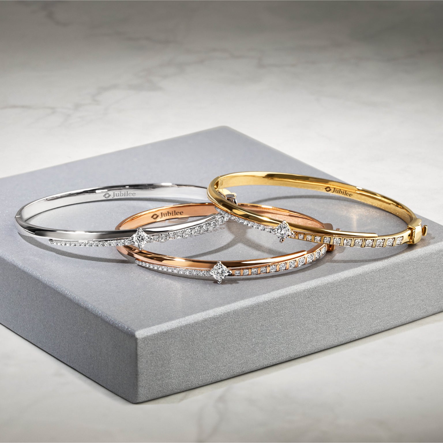 Voyage of Heart Diamond Line Bangle 